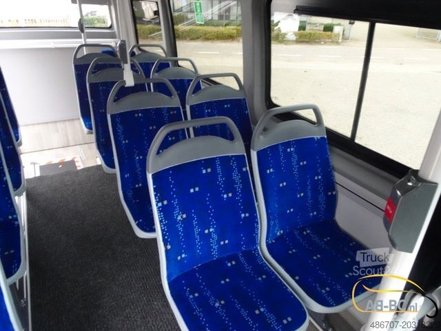Starppilsētu autobuss MERCEDES-BENZ eSprinter 14 Sitze Electric Range: 300 km