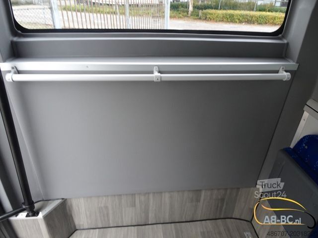Starppilsētu autobuss MERCEDES-BENZ eSprinter 14 Sitze Electric Range: 300 km