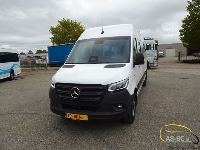 Tūrisma autobuss MERCEDES-BENZ eSprinter 17 Sitze Electric Range: 465 km