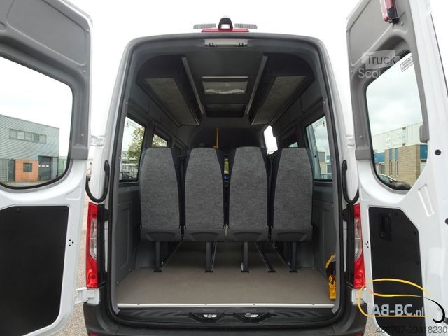 Tūrisma autobuss MERCEDES-BENZ eSprinter 17 Sitze Electric Range: 465 km
