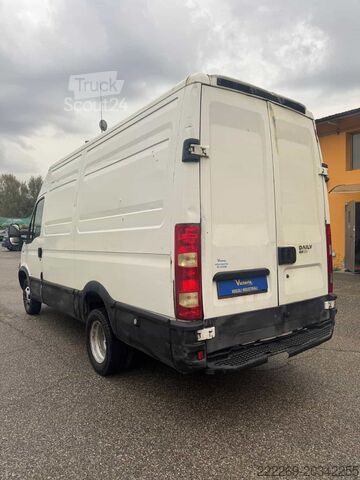 Gesloten bestelwagen IVECO DAILY FURGONE