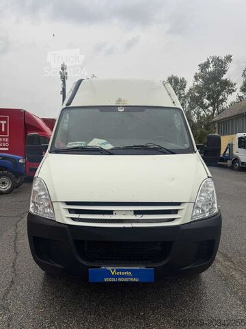 Gesloten bestelwagen IVECO DAILY FURGONE
