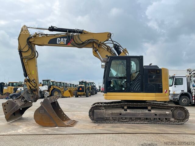 Rupsgraafmachine Caterpillar 325F LCR