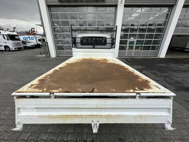 Τριαξονικό ανατρεπτικό βαν IVECO 70C18H per *R.3750mm*7Sitze*AHK*