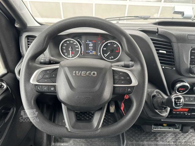 Three-way tipper van IVECO 70C18H per *R.3750mm*7Sitze*AHK*