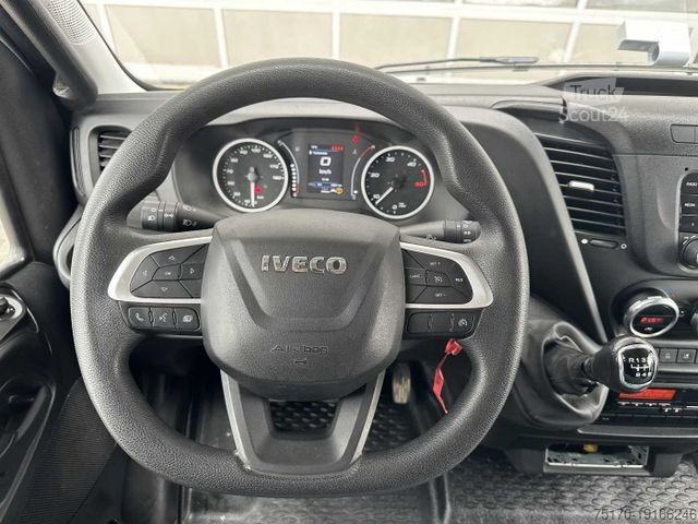 Three-way tipper van IVECO 70C18H per *R.3750mm*7Sitze*AHK*