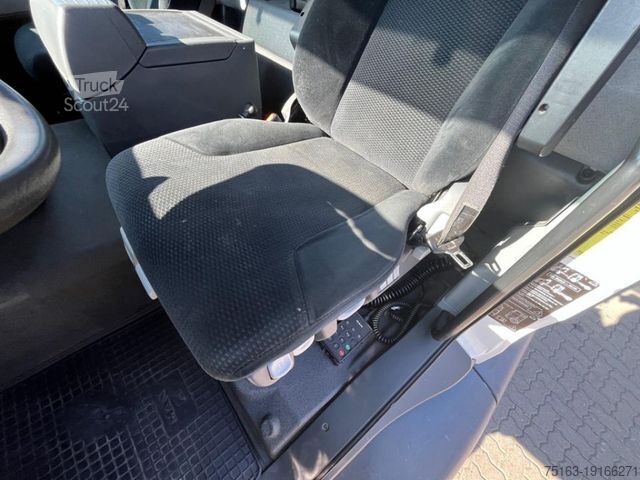 Platós teherautó MAN TG-S 26.400 6x2-2 BL Pritsche Heckkran