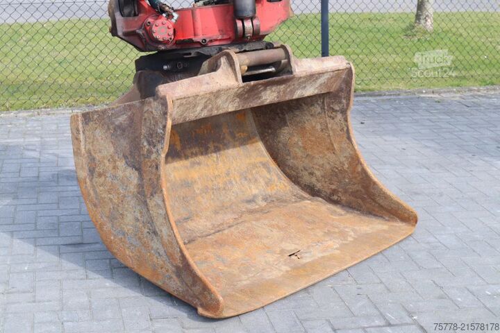 Escavatore gommato Liebherr A900C | ROTOTILT | BUCKET | GOOD TIRES