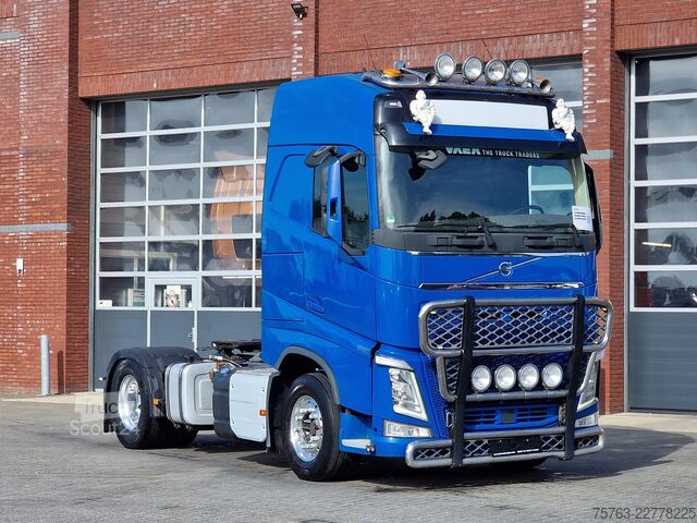 Estándar-SZM Volvo FH 13.500 Globetrotter 4x2 - PTO/Hydraulic - Na...
