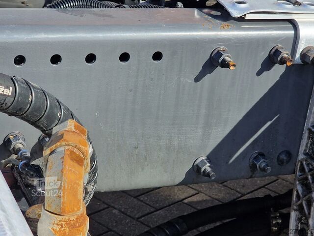 Estándar-SZM Volvo FH 13.500 Globetrotter 4x2 - PTO/Hydraulic - Na...