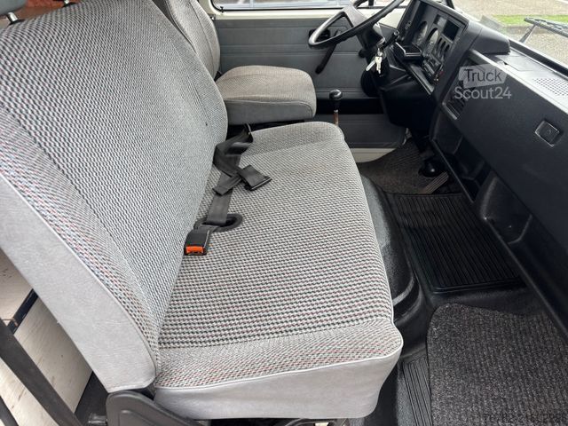 Camping-car VOLKSWAGEN LT-28 Westfalia SERVO / 6 Zylinder
