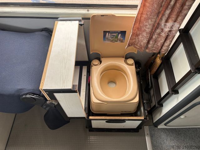 Camping-car VOLKSWAGEN LT-28 Westfalia SERVO / 6 Zylinder