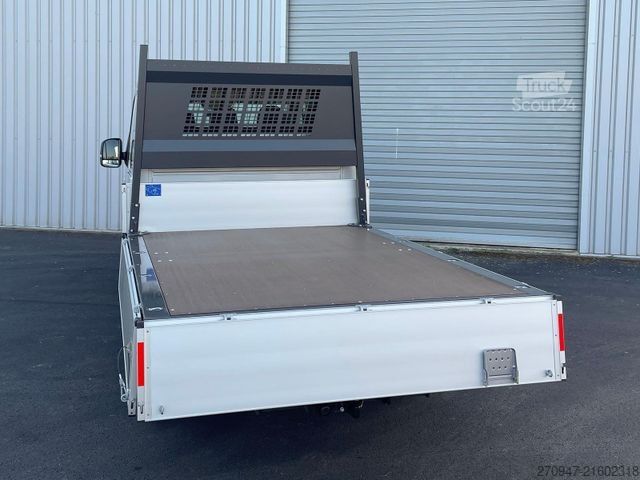 Fourgon pick-up MAN TGE 3.180 Pritsche DOKA MR 4x4 ACC LED DIFF-SPER