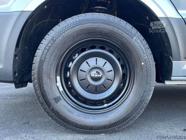 Fourgon pick-up MAN TGE 3.180 Pritsche DOKA MR 4x4 ACC LED DIFF-SPER