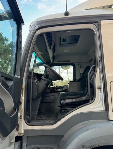 Refrigerated truck MERCEDES-BENZ Antos 2540/Durchladbar/2xLBW/1xKammer/2inStock