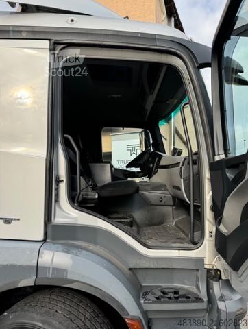 Refrigerated truck MERCEDES-BENZ Antos 2540/Durchladbar/2xLBW/1xKammer/2inStock