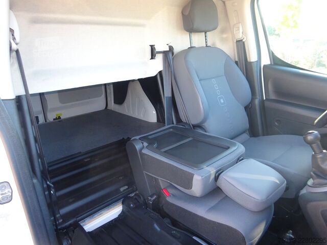Панелен ван Citroën Berlingo Kasten L1 BlueHDI 75PS Business AHK