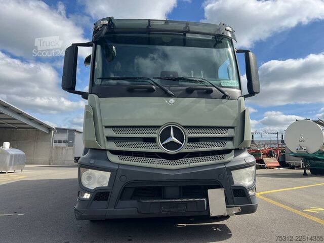 Škatlasti tovornjak Mercedes-Benz Antos 1833  Retarder LBW Bett Alufelgen AHK