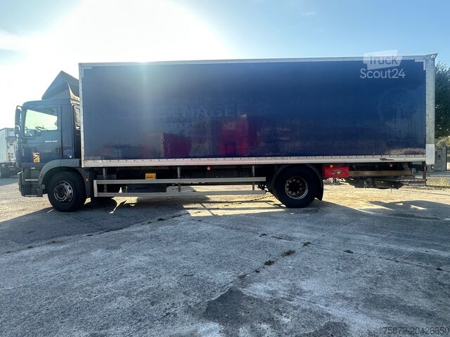Bakwagen MAN TGM 16.250 EURO 6 FURGON 16T LOCALIZADOR