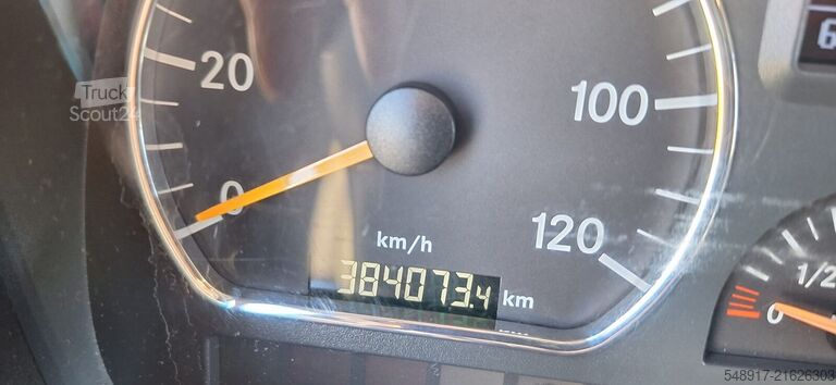 Benne fermée Mercedes-Benz Atego 816