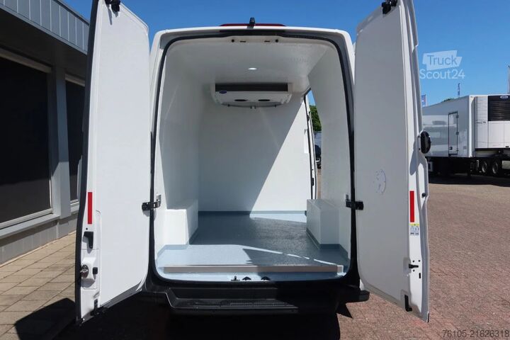 Refrigerated/freezer transport (delivery van) VW Crafter L3/H2 Koel/Vriezen/ verwarmen  Carrier ...
