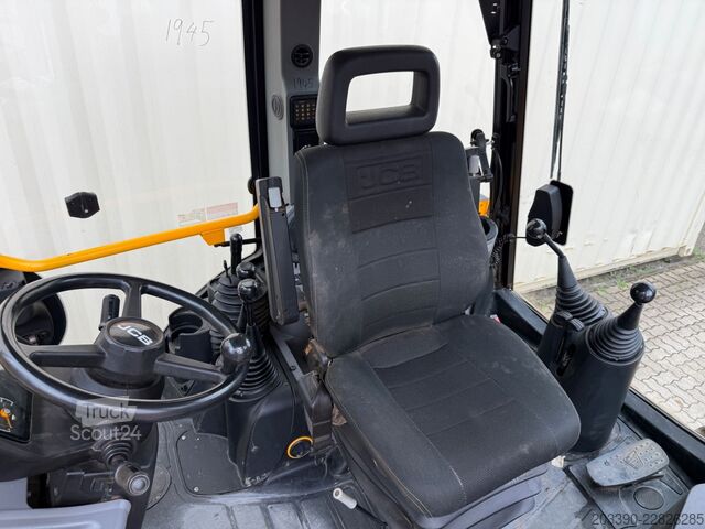 Račiakas krautuvas JCB 3CX Plus, 2021 BJ, 5.436 H, 81 KW/ 110 PS