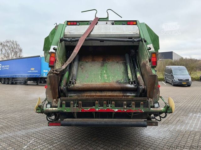 Autospecială de gunoi VOLVO FM330 6X2