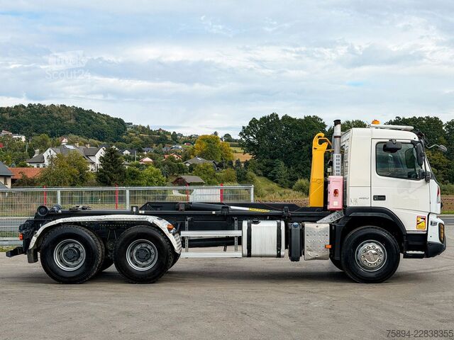 Камион с кука за контейнери VOLVO FMX 450 * Abrollkipper 5,30 m * 6x4 Top Zustand!