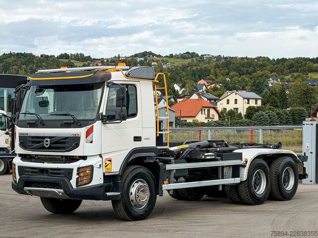 Камион с кука за контейнери VOLVO FMX 450 * Abrollkipper 5,30 m * 6x4 Top Zustand!
