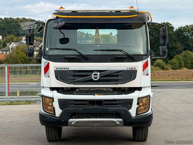 Камион с кука за контейнери VOLVO FMX 450 * Abrollkipper 5,30 m * 6x4 Top Zustand!