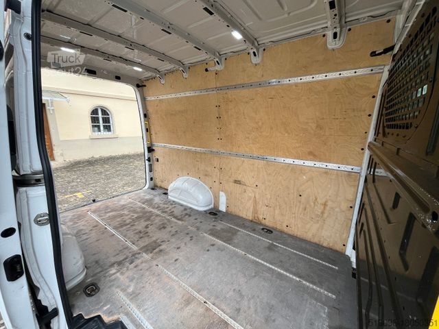 Højt tag varevogn VOLKSWAGEN Crafter APA L3H3 ACC KLIMA AHK ASSIST 1 HAND