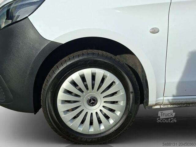 Ploščati dostavnik Mercedes-Benz VITO 116 NEUES MODELL AUTOM AHK KAMERA NAVI MBUX