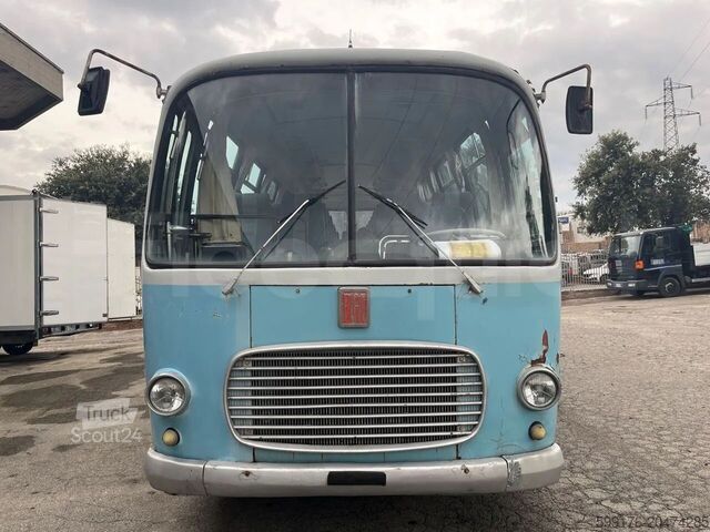 Intercity bus Fiat 309/1