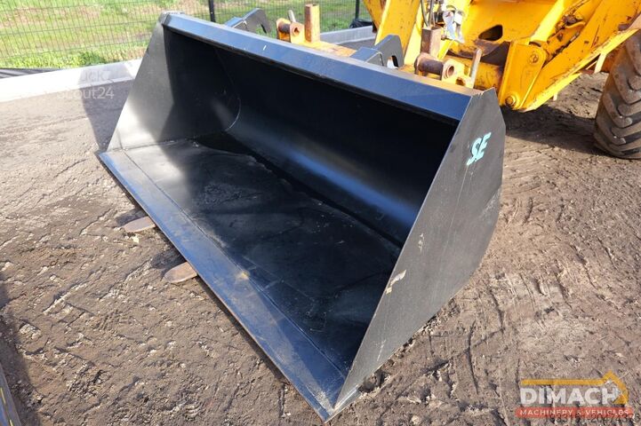 Telehandler JCB 537 135 JCB 537 125 telehandler with remote con...