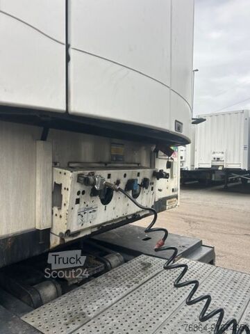 Semirremolque de plataforma baja KRONE SD COOL LINER, CARRIER VECTOR 1550 DOPPELSTOCK
