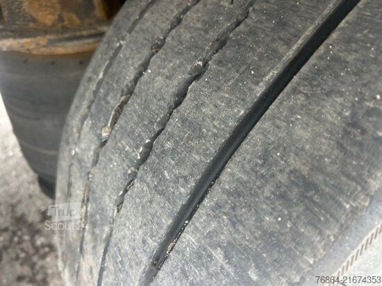 Semirremolque de plataforma baja KRONE SD COOL LINER, CARRIER VECTOR 1550 DOPPELSTOCK