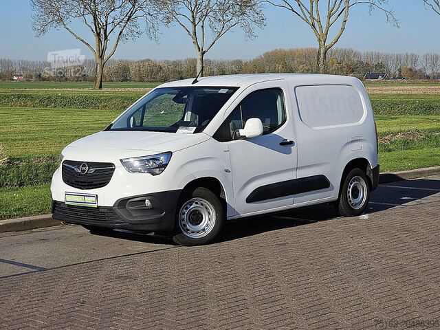 čemodāns OPEL COMBO 1.6 D