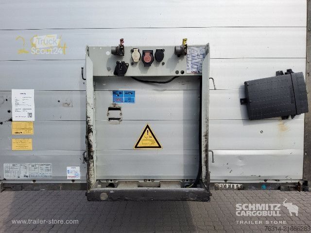 Semirremolque abierto con toldo Schmitz Cargobull Curtainsider Mega Getränke