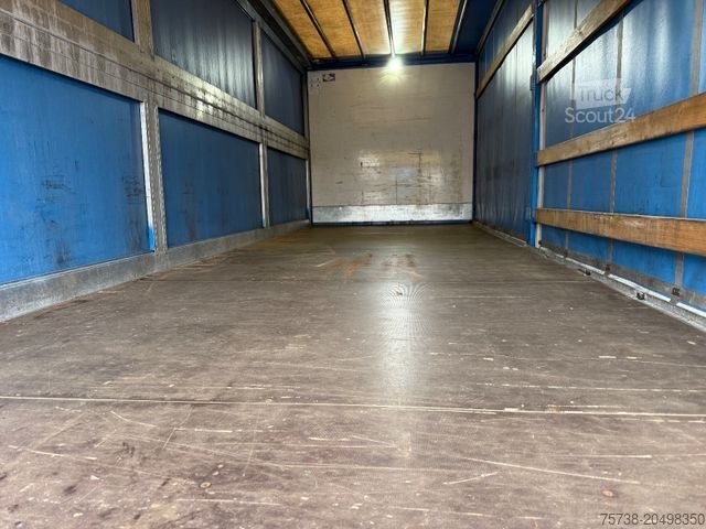 Kamion sa ravnom platformom i ceradom MERCEDES-BENZ Antos 1830 Pritsche+Plane/Klima/EURO6