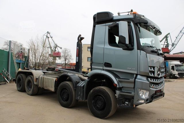 Autocamion cu cârlig pentru containere MERCEDES-BENZ 3248 8x4 BB HIAB MULTILIFT XR30S61  Nr.: 188