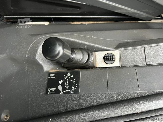 Driezijdige kipper bestelwagen MERCEDES-BENZ Atego 818K Dreiseitenkipper Meiller*Kipphydrauli