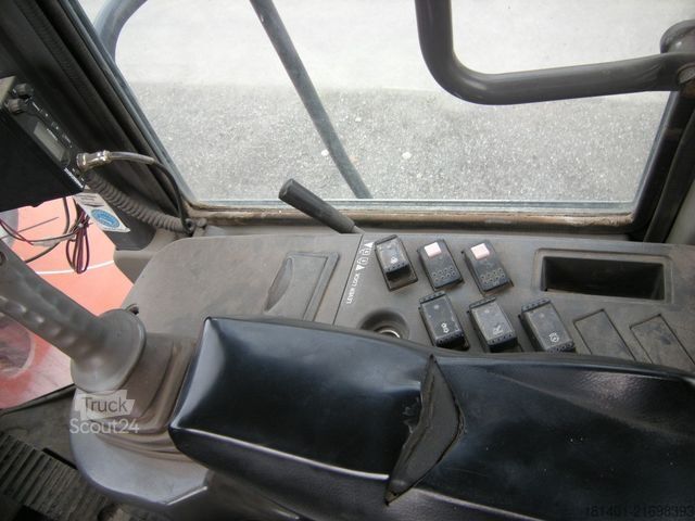 Riteņu iekrāvējs HITACHI Radlader HITACHI ZW200