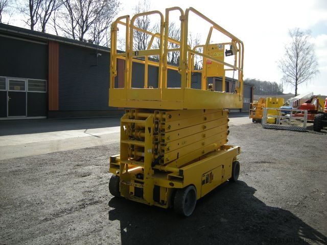 Werkplatform GENIE GS 4047 Scherenarbeitsbühne Genie 14 m