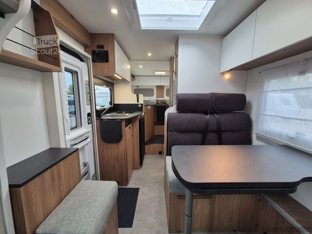 Teilintegriertes Wohnmobil CHAUSSON S697 Titanium Line *MJ27*Arctic*Outdoor*Autom.