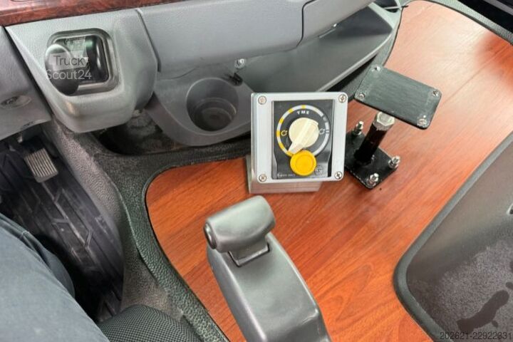 Standard trekkvogn MERCEDES-BENZ Actros 2646 6x4 Hydraulik&Mischer Pumpe