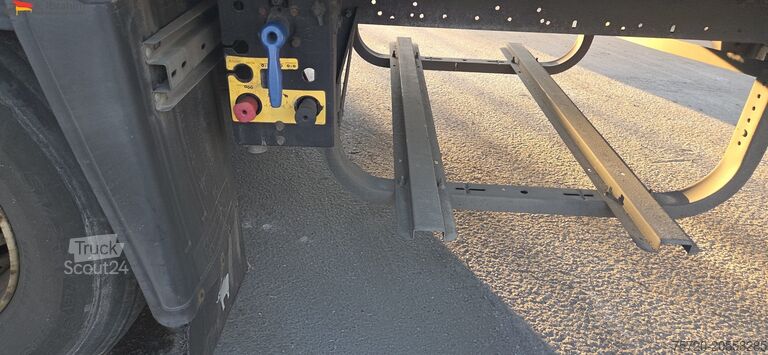 Semitrailer Schmitz Cargobull SKO24 | SCB*S3B | 39t | -30°C | Lift-Achse | Scheibenbremse