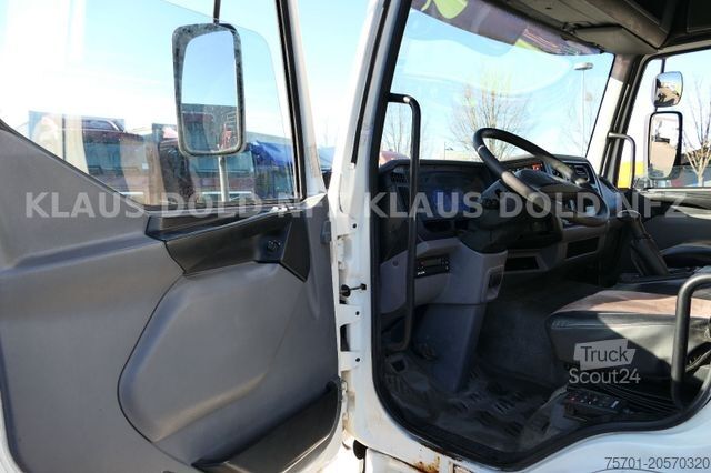 Châssis de camion RENAULT MIDLUM 220 Fahrgestell alte Tacho