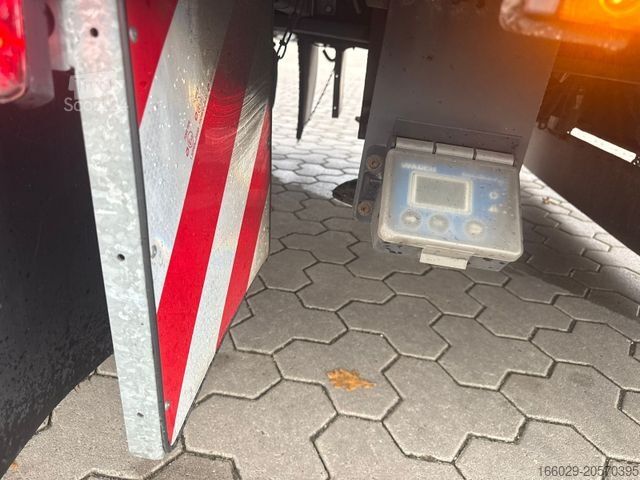 Remorque surbaissée  Tiefbett Stufensattel mit Auffahrrampe 25T