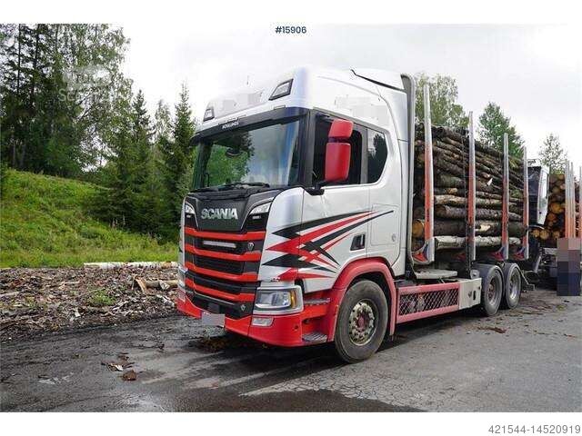 Scania R650 6x4 timber truck with crane