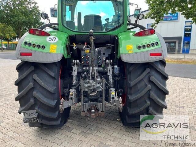 Tractor Fendt 724 VARIO S4 Profi Plus